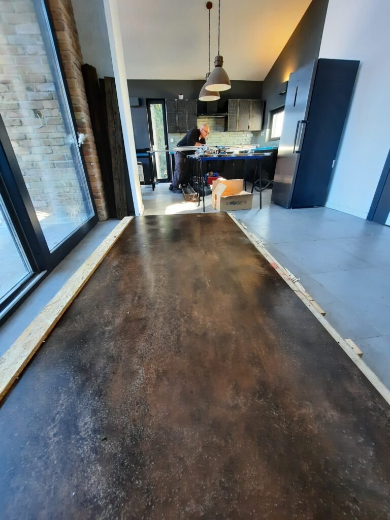 large-format-kitchen-countertop-tiling-mijas-2